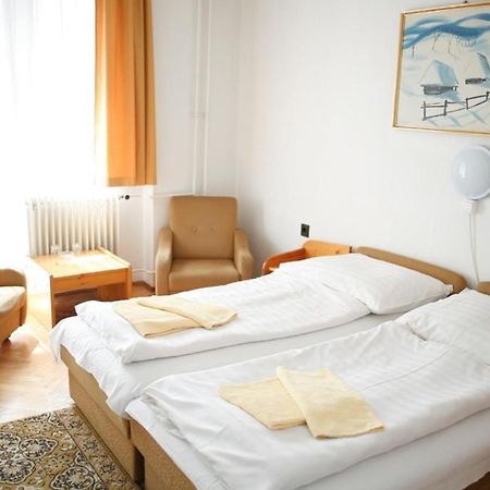 Hotel Bara Gellert บูดาเปสต์ ภายนอก รูปภาพ