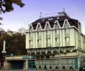 Hotel Bara Gellert บูดาเปสต์ ภายนอก รูปภาพ